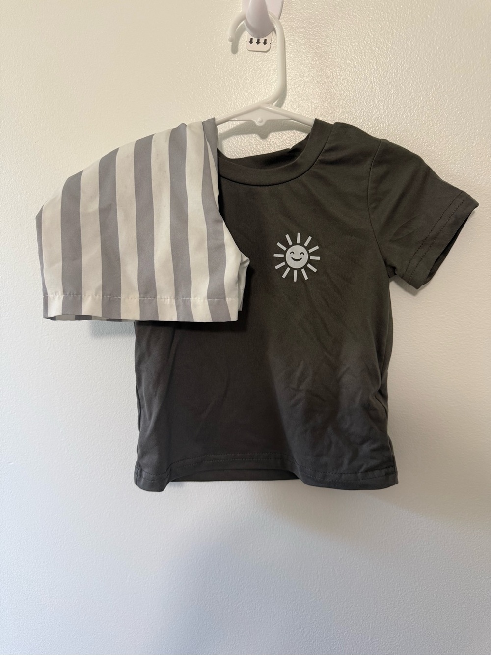 Kids Short Sleeve Sun Graphic Tee and Shorts